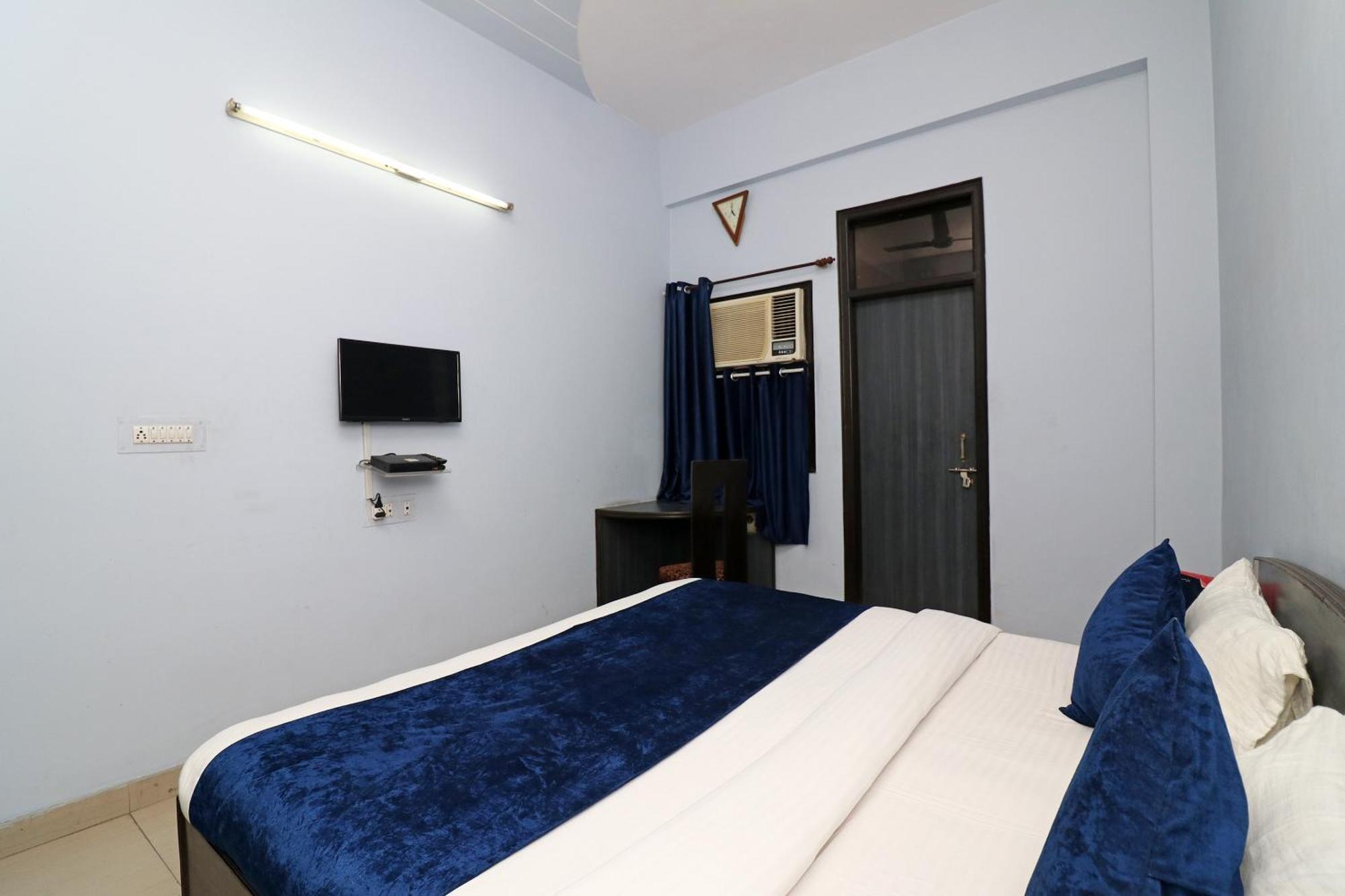 Hotel O Alpine Residency Faridabad Exteriör bild