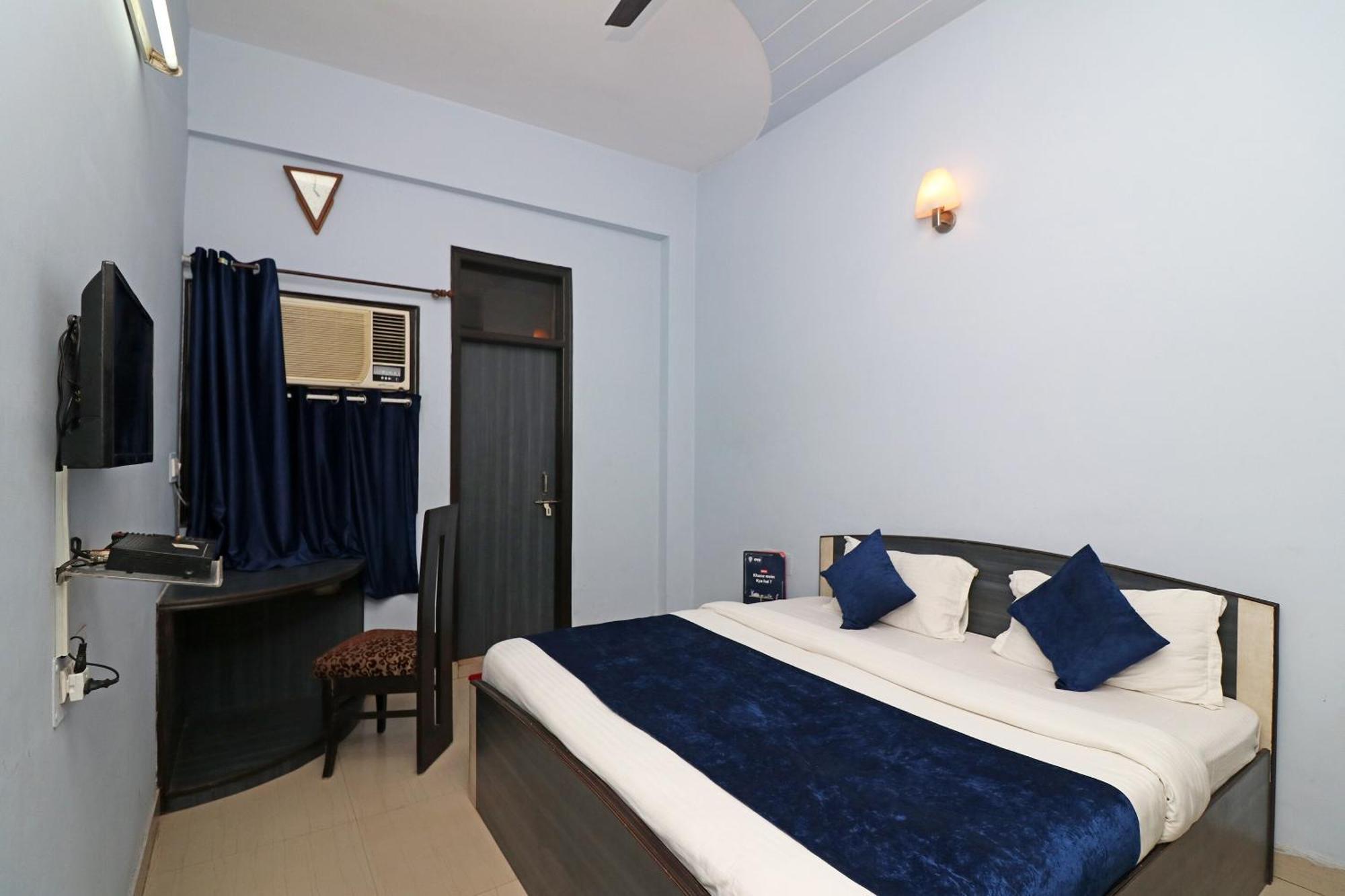 Hotel O Alpine Residency Faridabad Exteriör bild