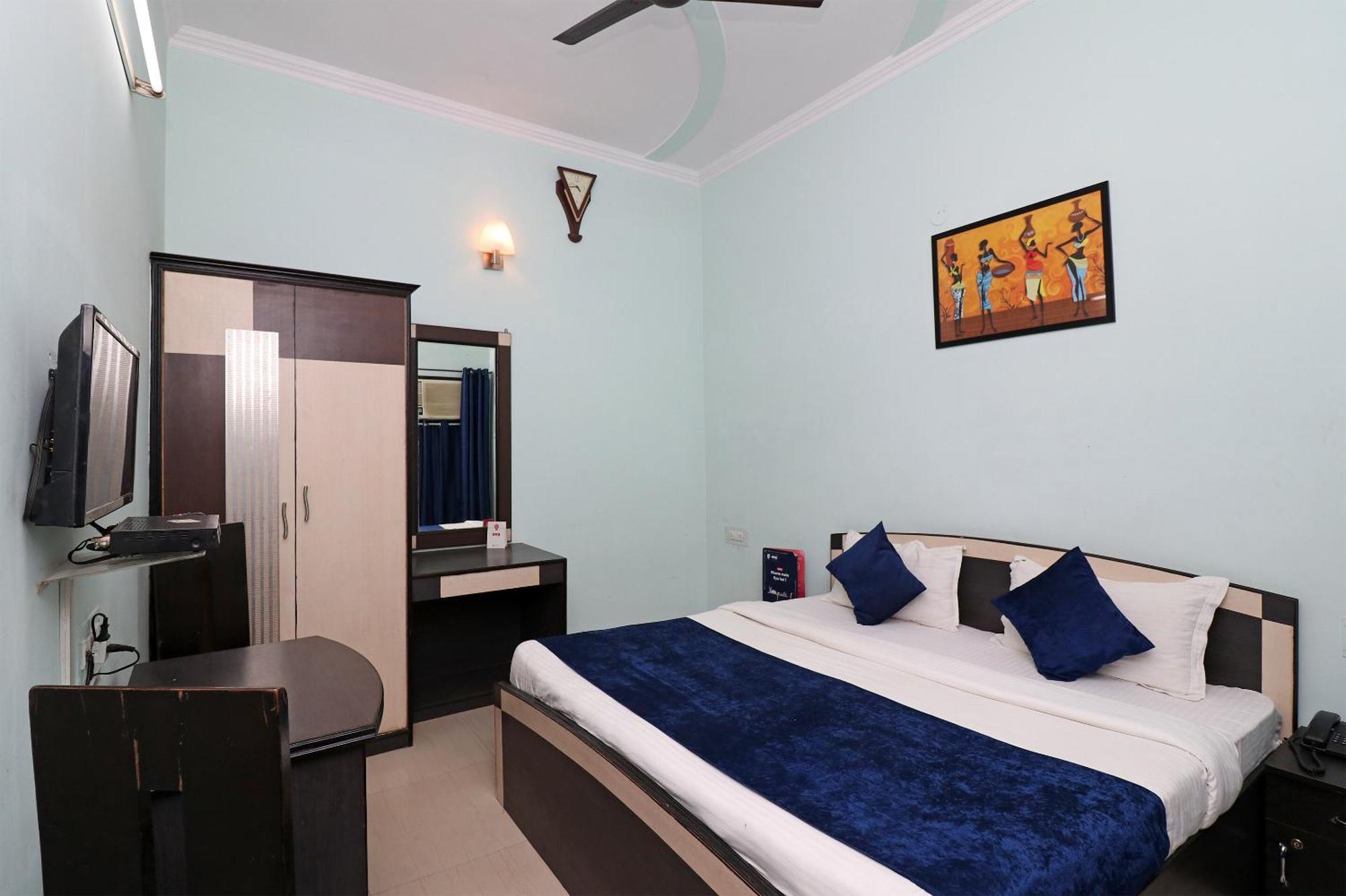 Hotel O Alpine Residency Faridabad Exteriör bild