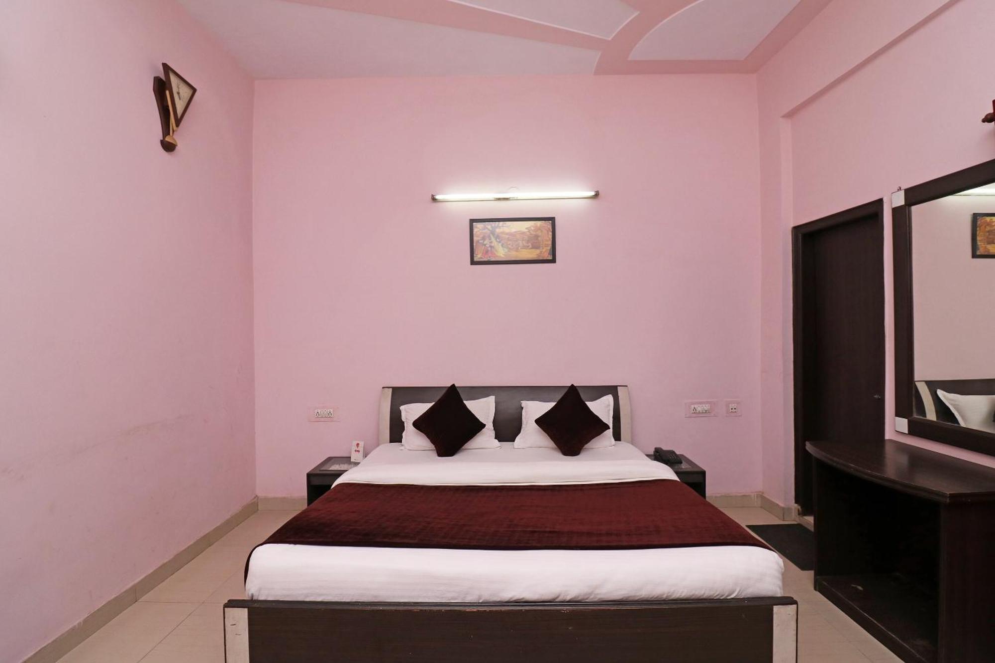 Hotel O Alpine Residency Faridabad Exteriör bild