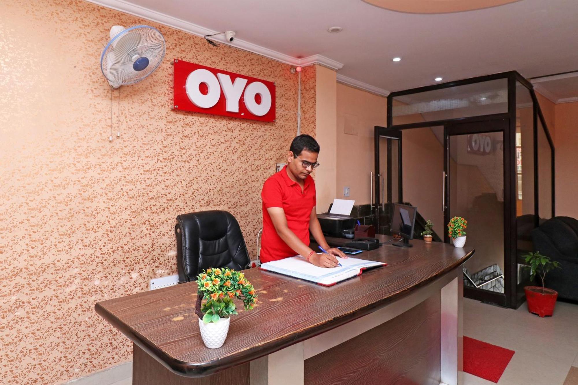 Hotel O Alpine Residency Faridabad Exteriör bild